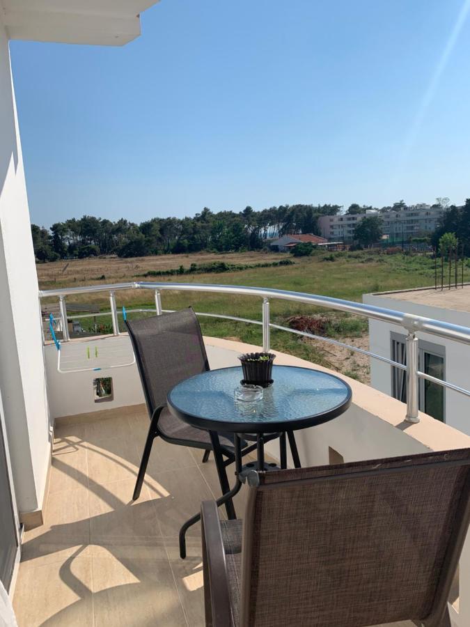 Apartmens Xhenis Lux 울친 외부 사진