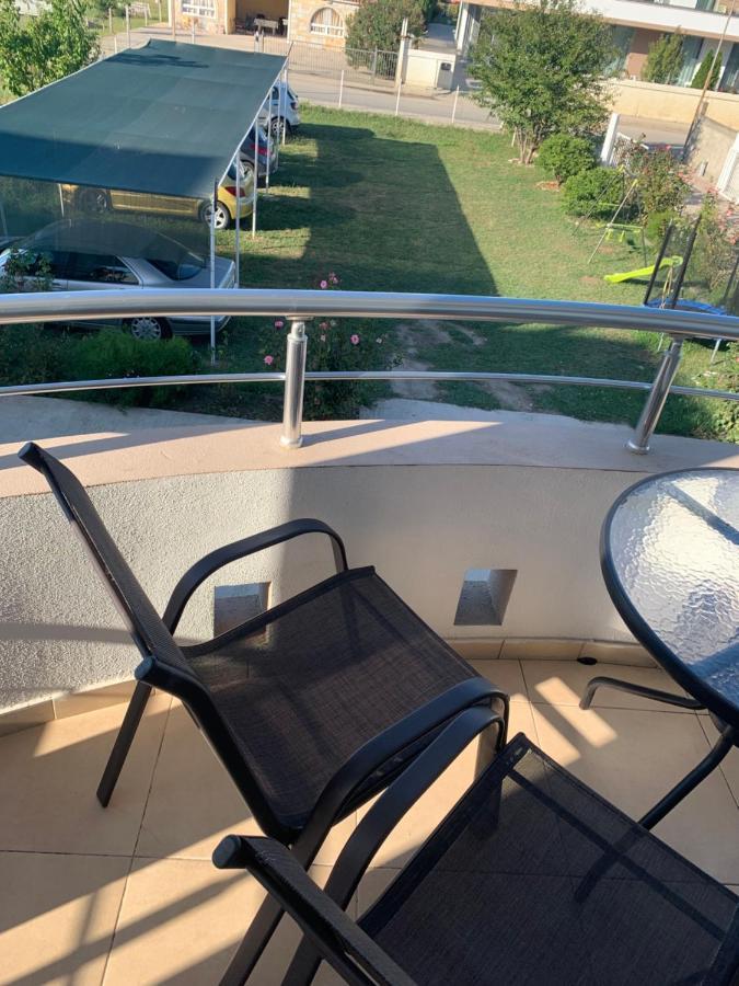 Apartmens Xhenis Lux 울친 외부 사진