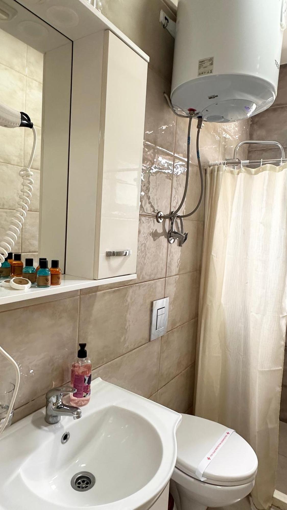 Apartmens Xhenis Lux 울친 외부 사진